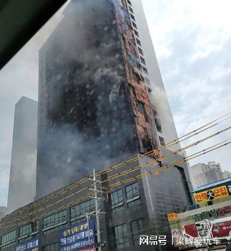 款小米、阿里注资京东出人意料pg模拟器试玩科技巨头纷纷捐(图13)